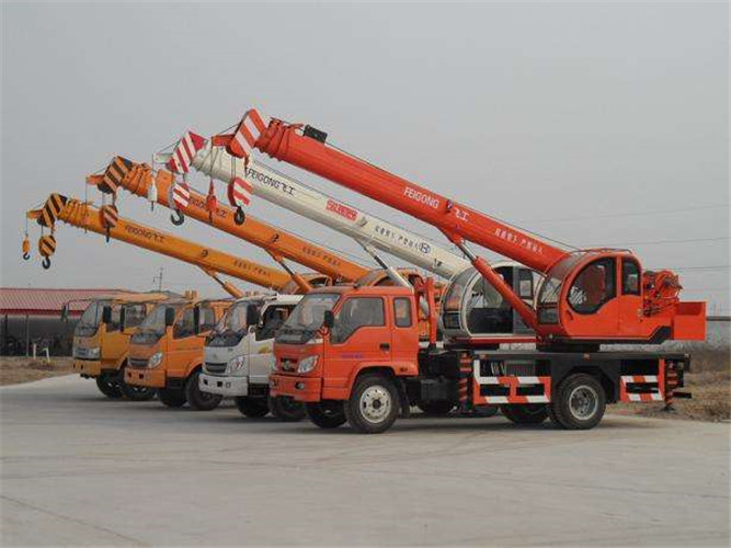 德钦县设备出现故障导致停工，怎么处理？是否有备用设备替换？